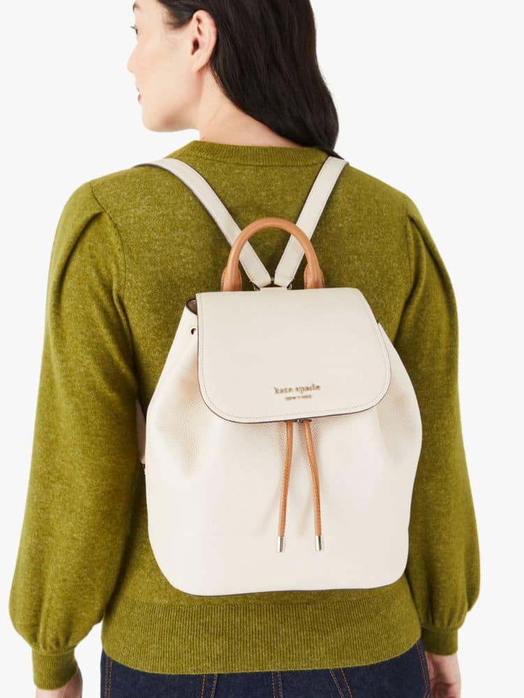 Sinch Pebbled Leather Medium Flap Backpack