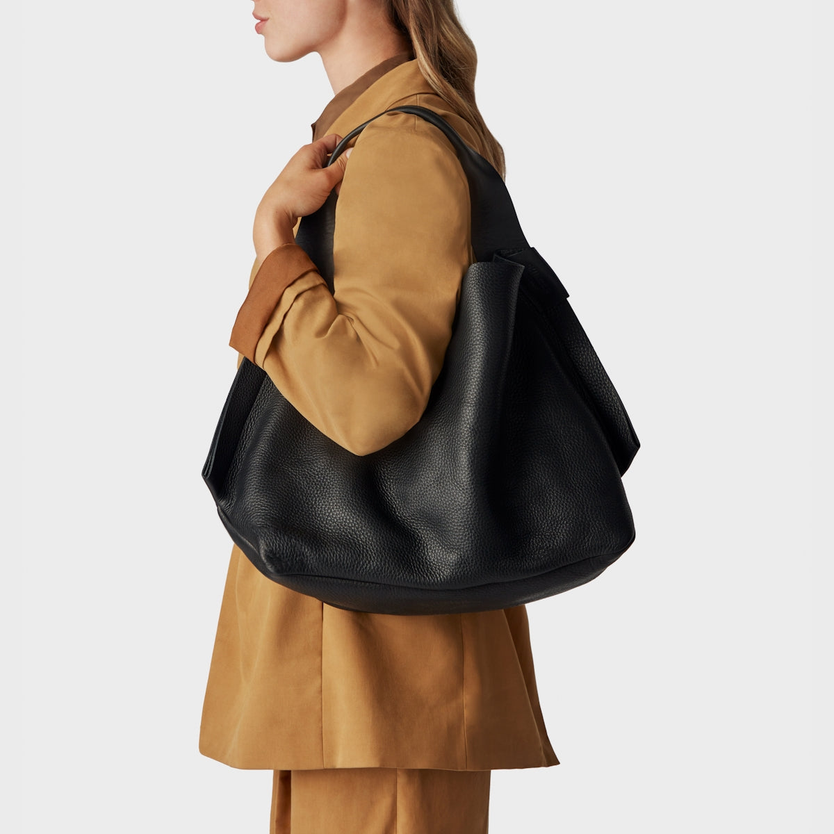 The Runwell Shoulder Bag