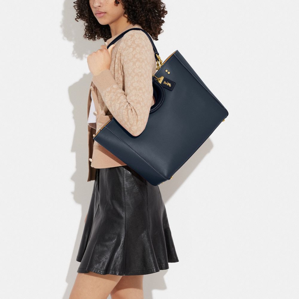 Rae Tote In Colorblock